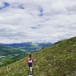 Familie Og Gruppevennlig Hus 12 Senger 240kvm Oppdal