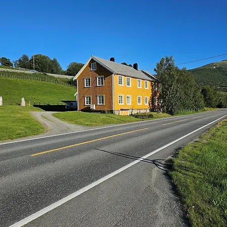 Semesterbostad Familie Og Gruppevennlig Hus 12 Senger 240kvm *