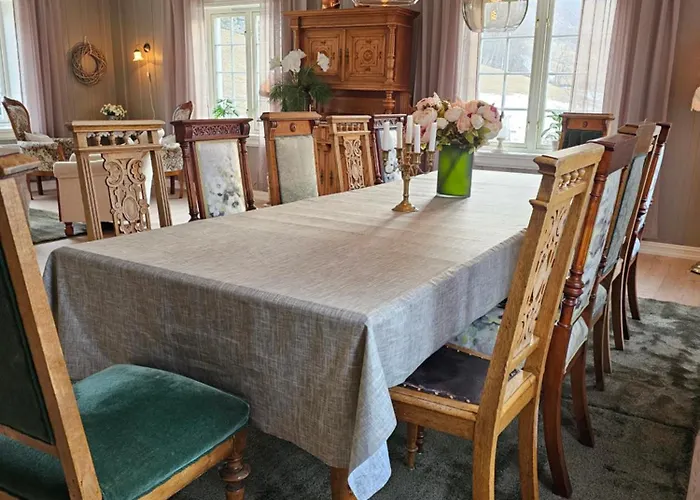 Familie Og Gruppevennlig Hus 12 Senger 240kvm * Oppdal