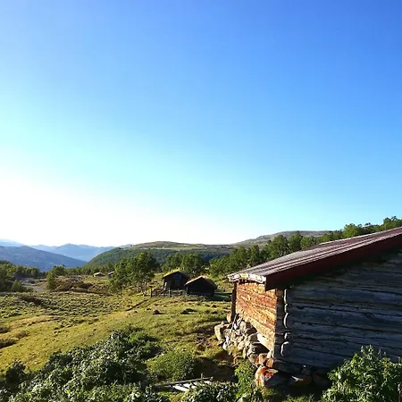Historisk Sjarm Omringet Av Drivdalens Vakre Feriehus Oppdal